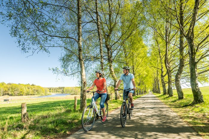 Radfahrer an der Westerwälder Seenplatte