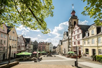 Blick von der evangelischen Kirche auf den Alten Markt