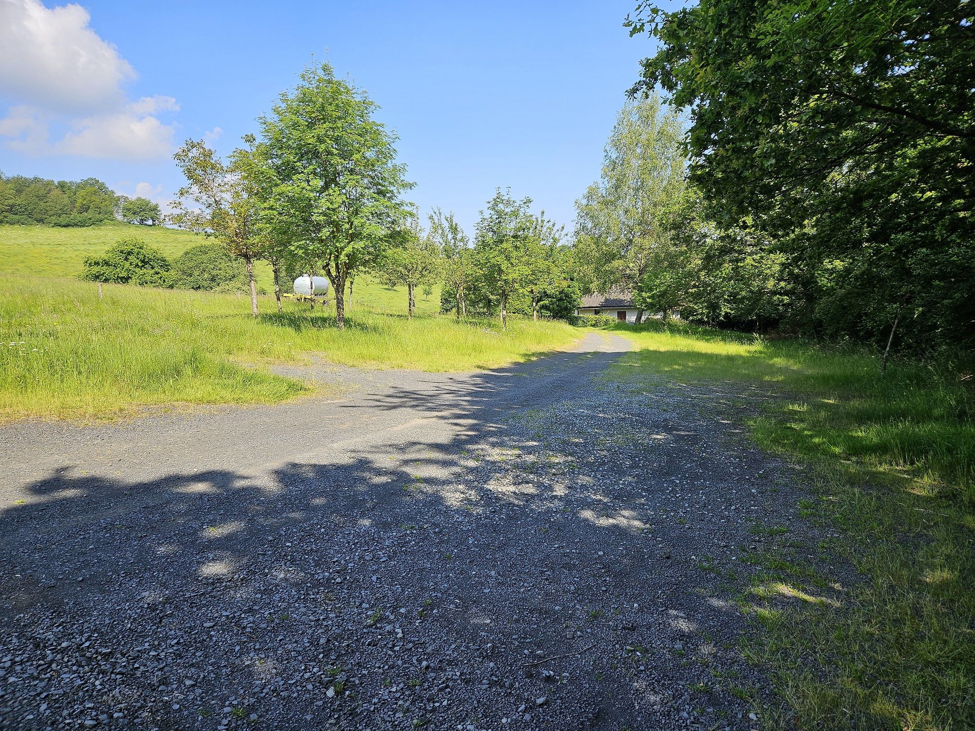 Parkplatz am Friedhof in Limbach