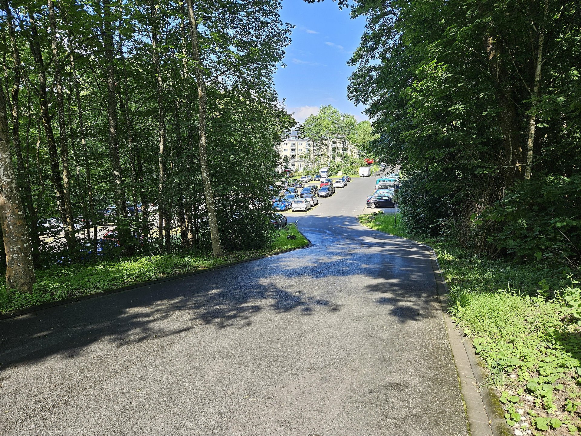 Ansicht Parkplatz am Burggarten