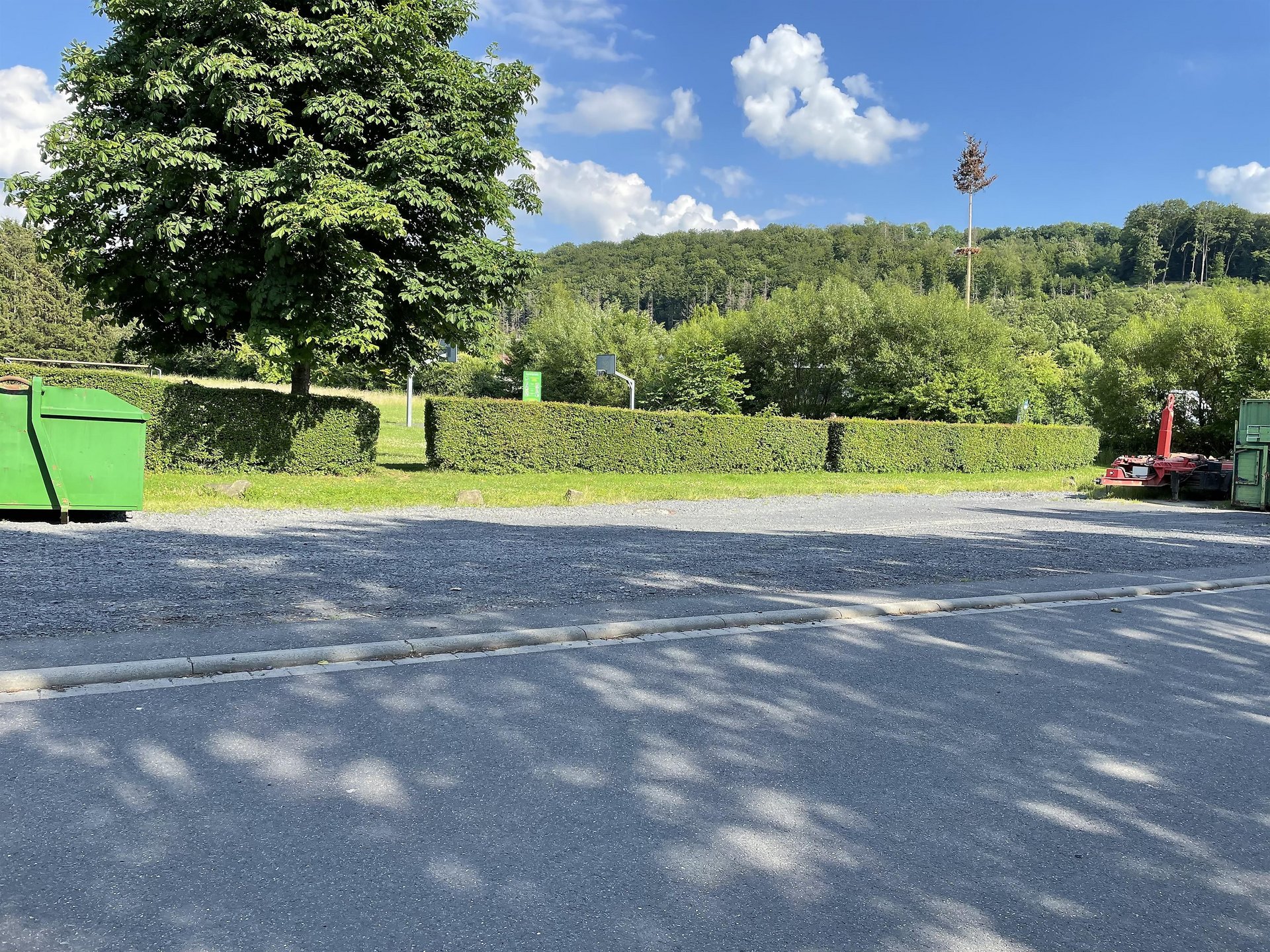 Parkplatz Auenweg 3