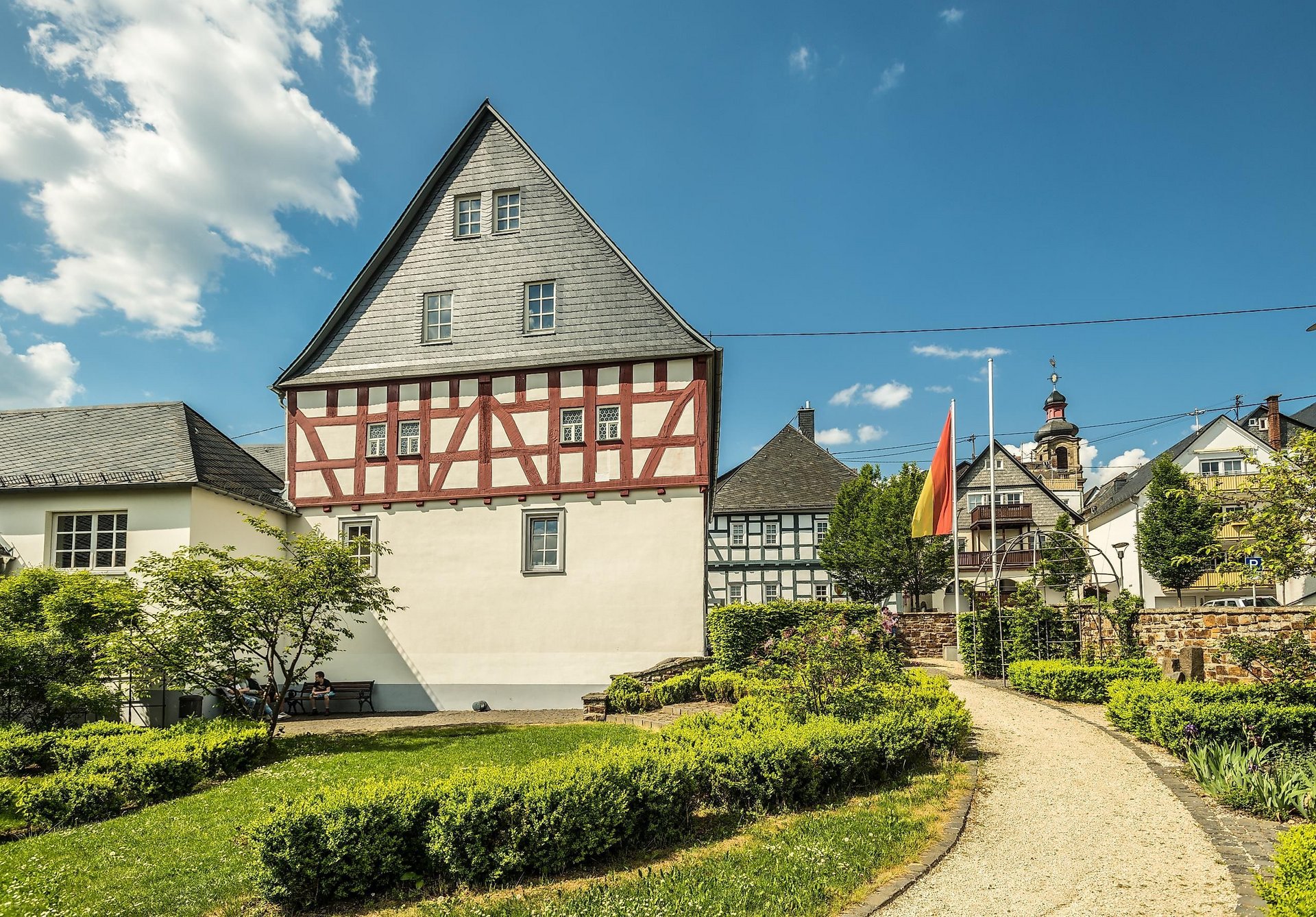 Lesegarten mit Blick zum Vogtshof